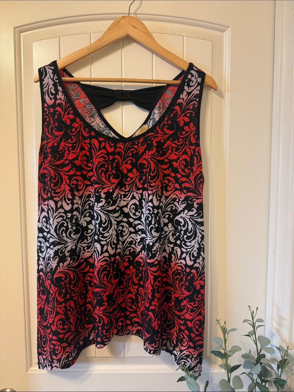 Ornate Red & Black Sleeveless Tank with Bow Back